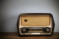 (lecture radio) Jacques Perret - Le caporal épinglé (François Périer) 1958